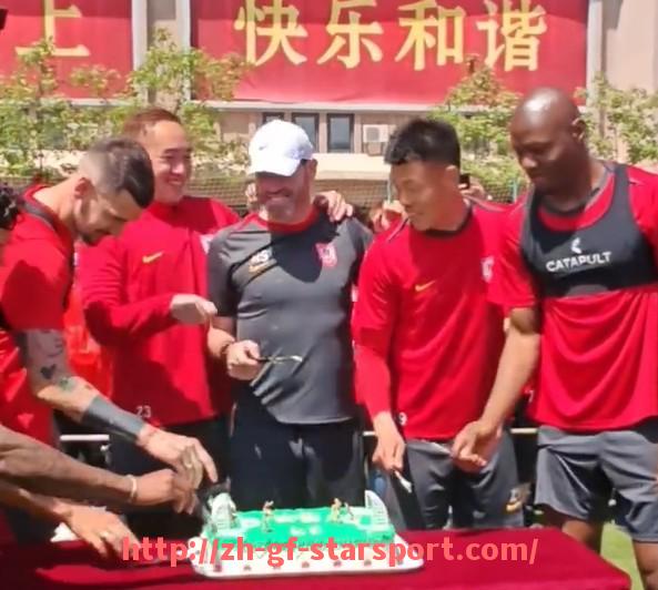 星空体育app-德甲哪个球队获得冠军次数最多详解